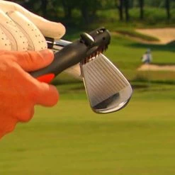 Frogger Golf BrushPro Retractable Golf Club Brush With Groove Cleaner -Golf World Shop BrushPro Hero 20190228